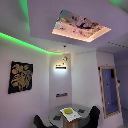 Апартаменты Moderno Y Luminoso Atico Con Vistas Y Piscina *