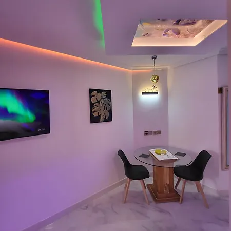 Moderno Y Luminoso Atico Con Vistas Y Piscina * Сан Мигель
