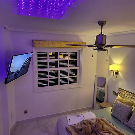 Moderno Y Luminoso ático Con Vistas Y Piscina
