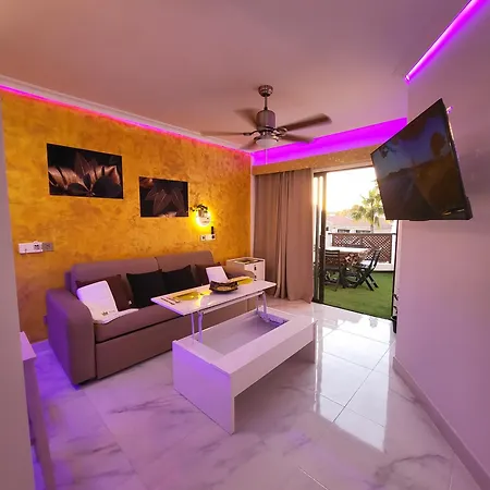 Апартаменты Moderno Y Luminoso Atico Con Vistas Y Piscina *