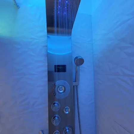 Moderno Y Luminoso ático Con Vistas Y Piscina *