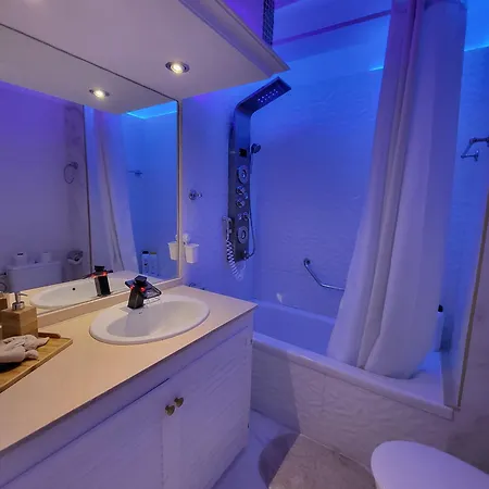 Moderno Y Luminoso Atico Con Vistas Y Piscina Апартаменты *