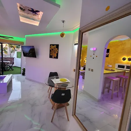 Апартаменты Moderno Y Luminoso Atico Con Vistas Y Piscina *