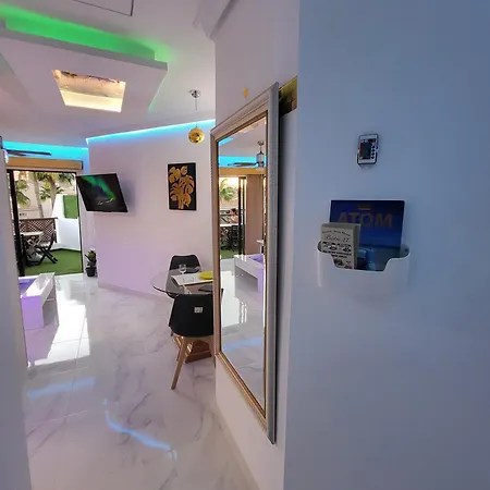 Moderno Y Luminoso ático Con Vistas Y Piscina *