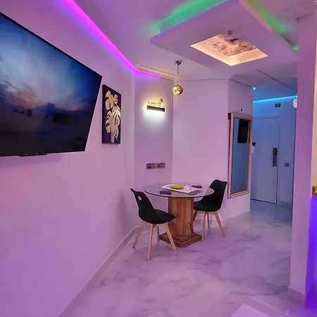Moderno Y Luminoso ático Con Vistas Y Piscina