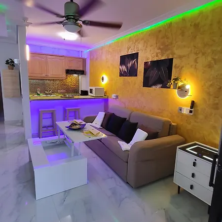 Moderno Y Luminoso ático Con Vistas Y Piscina *