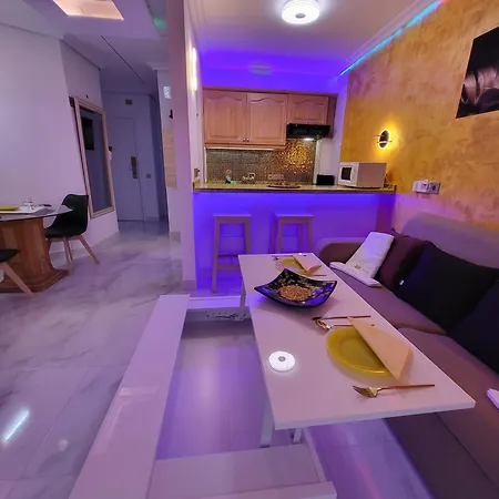 Апартаменты Moderno Y Luminoso Atico Con Vistas Y Piscina *