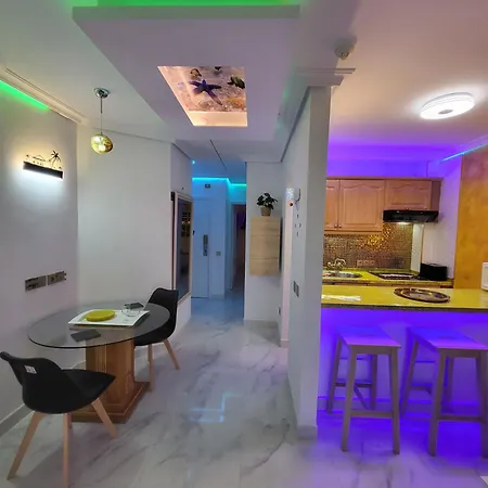 Moderno Y Luminoso Atico Con Vistas Y Piscina Апартаменты *