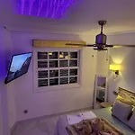 Moderno Y Luminoso Atico Con Vistas Y Piscina