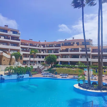 Moderno Y Luminoso Atico Con Vistas Y Piscina San Miguel de Abona