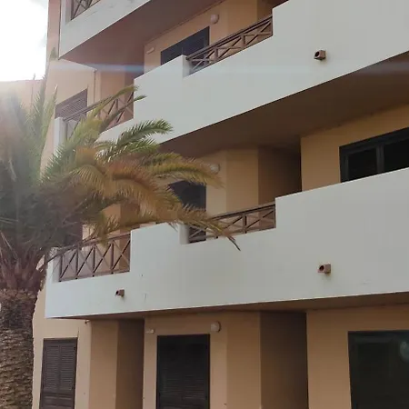 Moderno Y Luminoso Atico Con Vistas Y Piscina Apartment San Miguel de Abona