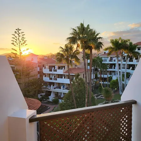 Moderno Y Luminoso Atico Con Vistas Y Piscina Apartment *