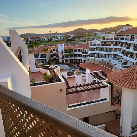 Moderno Y Luminoso Atico Con Vistas Y Piscina *