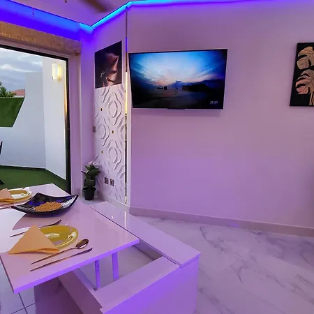 Moderno Y Luminoso Atico Con Vistas Y Piscina Apartament