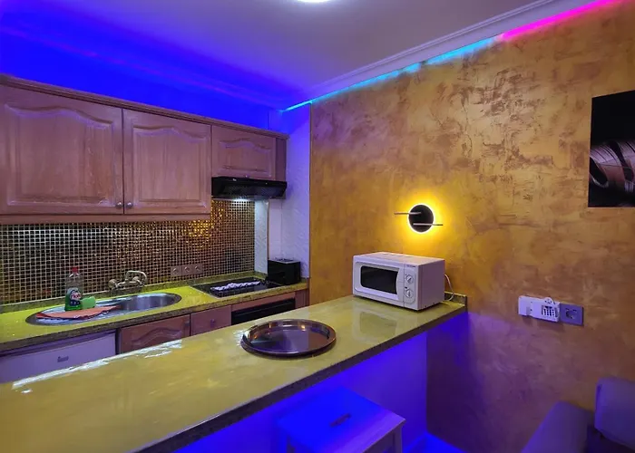 Moderno Y Luminoso Atico Con Vistas Y Piscina Daire San Miguel de Abona