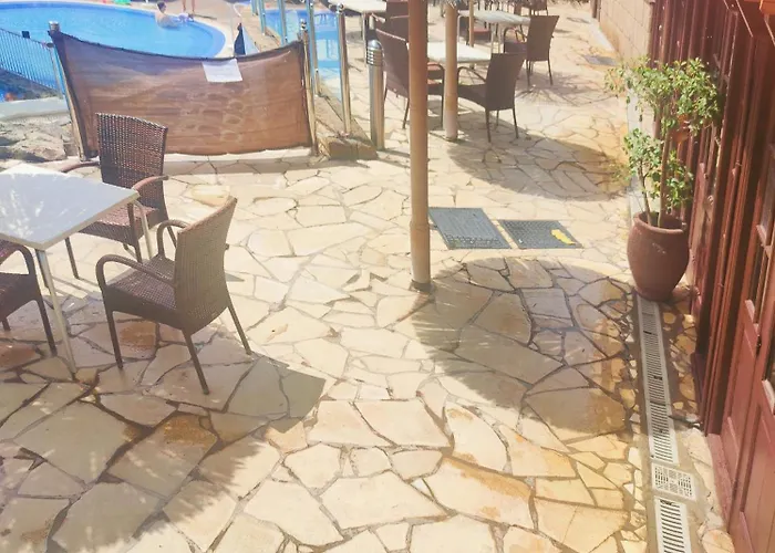 Moderno Y Luminoso Atico Con Vistas Y Piscina