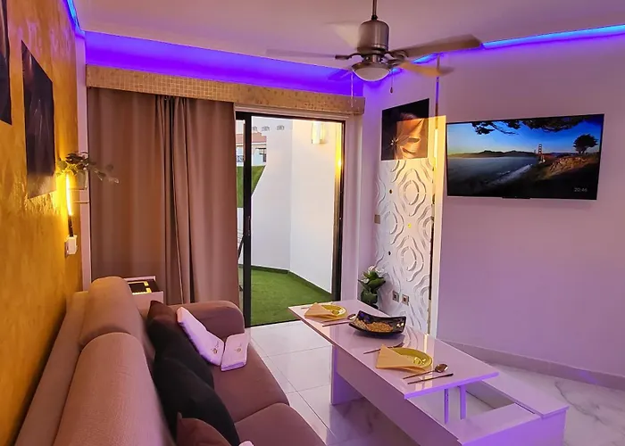 Moderno Y Luminoso Atico Con Vistas Y Piscina San Miguel de Abona