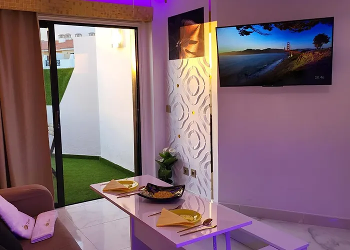 Daire Moderno Y Luminoso Atico Con Vistas Y Piscina *