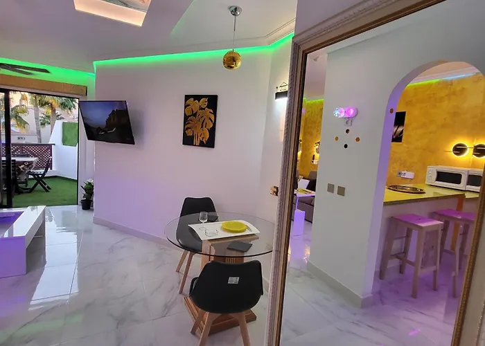 Daire Moderno Y Luminoso Atico Con Vistas Y Piscina *