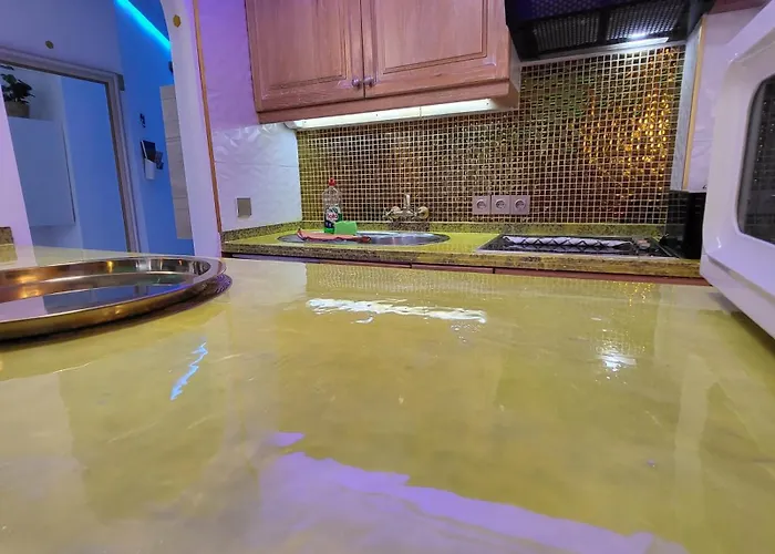 Moderno Y Luminoso Atico Con Vistas Y Piscina