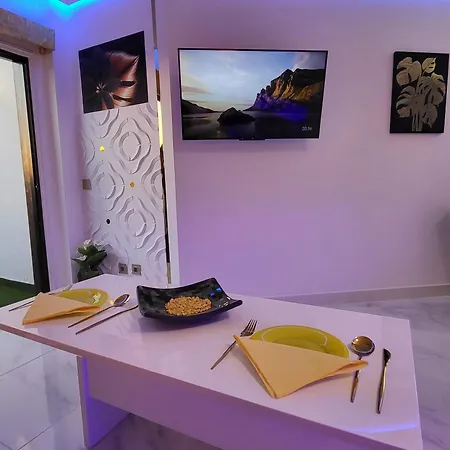 Moderno Y Luminoso Atico Con Vistas Y Piscina Apartman *